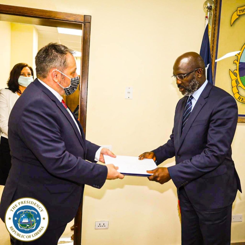 PRESS RELEASE: President Weah Receives Letters of Credence from Ambassadors of Spain & Slovakia